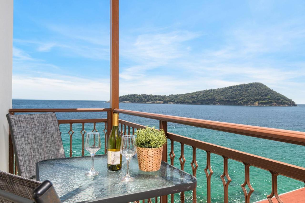 Bed and Breakfast Faros View Koinira Exterior foto