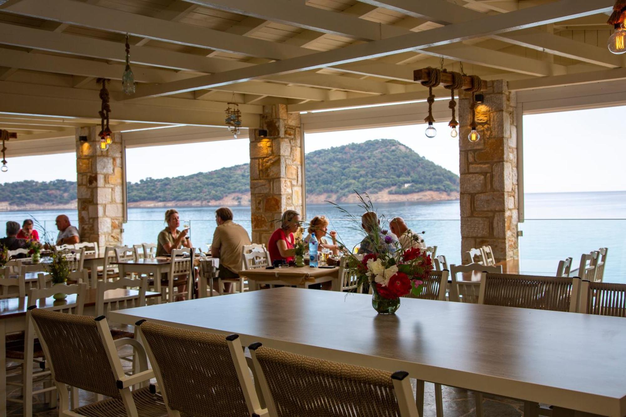Bed and Breakfast Faros View Koinira Exterior foto
